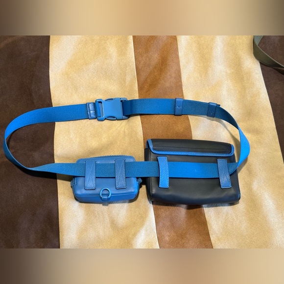 Coach dual-pouch belt bag navy and cerulean blue leather very cool must see - Picture 4 of 4